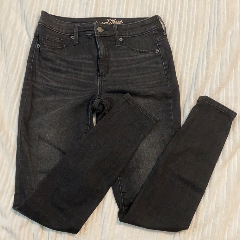 Black high rise jegging
